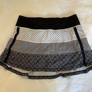 Lululemon pace rival tennis skirt